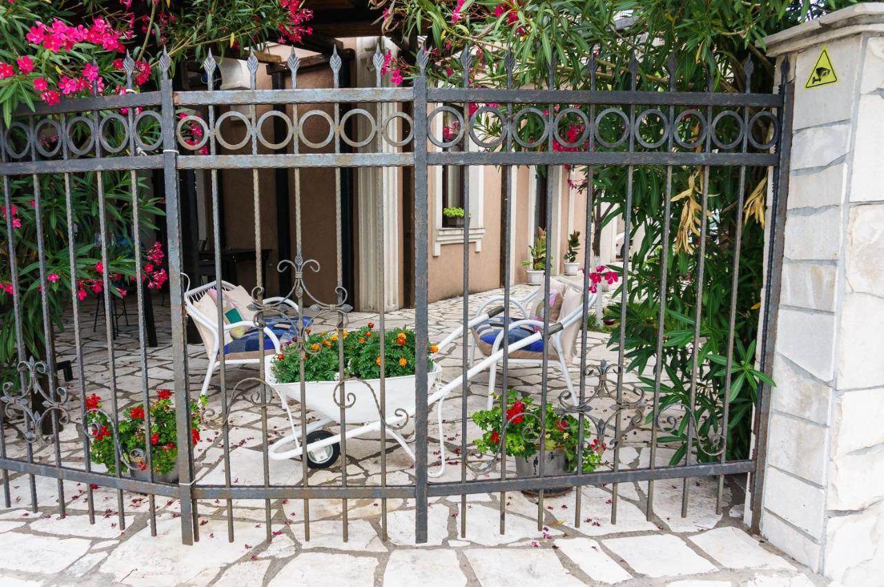 Hotel Tivat Star Exterior foto