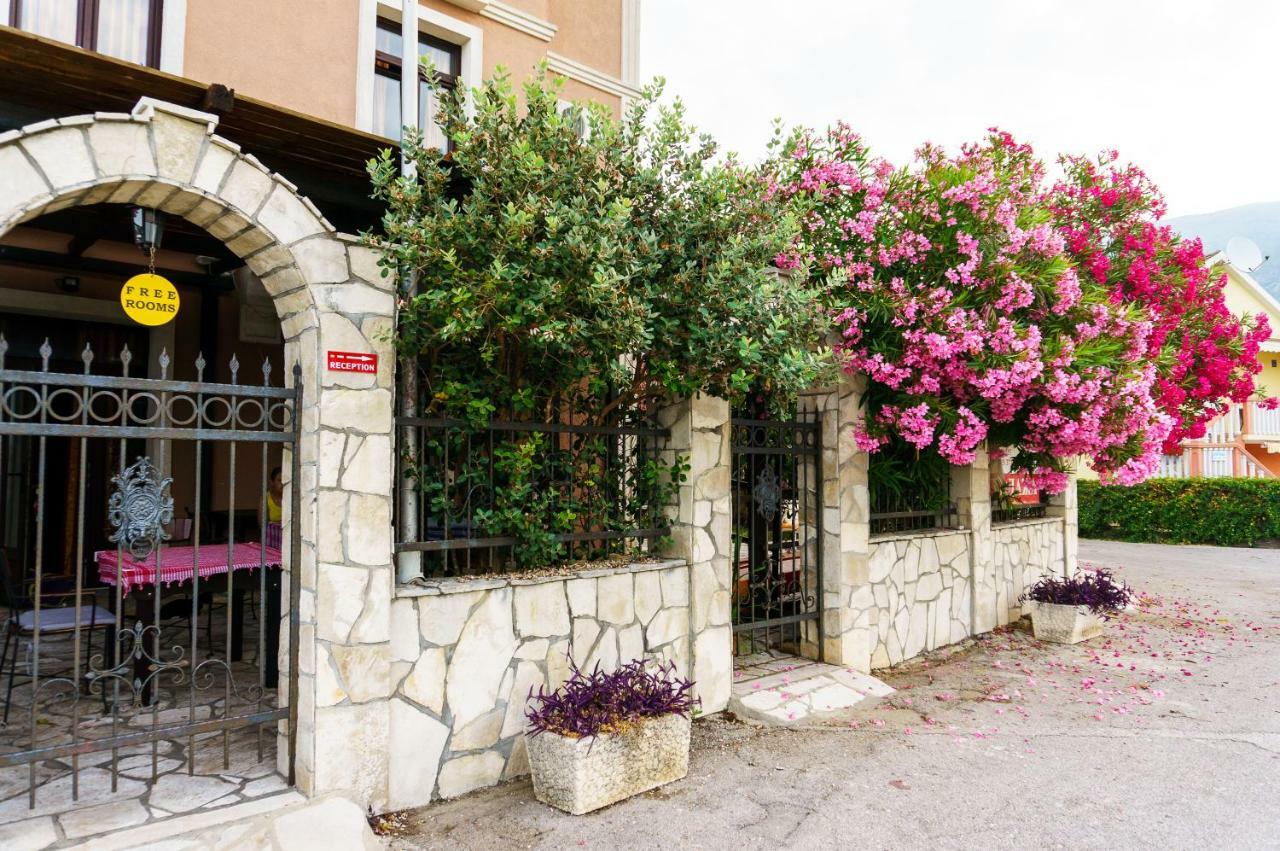 Hotel Tivat Star Exterior foto